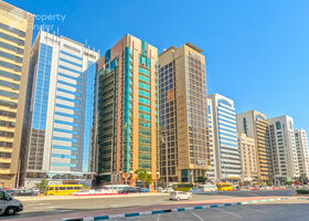 صورة لـ  في شارع المطار